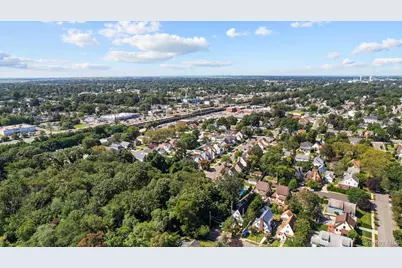 2098 Felix Court, Baldwin, NY 11510 - Photo 10