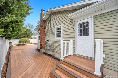 9 Wiggins Street, Ronkonkoma, NY 11779 - Photo 8