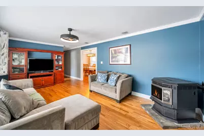 9 Wiggins Street, Ronkonkoma, NY 11779 - Photo 10