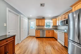 9 Wiggins St, Ronkonkoma, NY 11779 - Photo 18