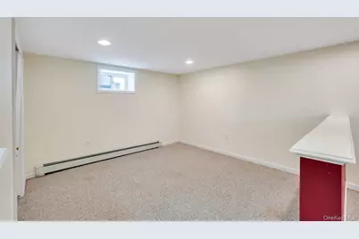 9 Wiggins Street, Ronkonkoma, NY 11779 - Photo 36