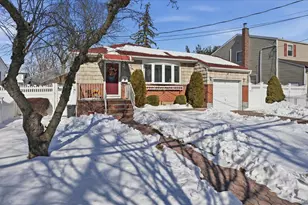 2761 Preston Pl, North Bellmore, NY 11710 - Photo 4