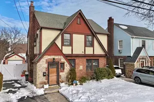 970 Benris Ave, Franklin Square, NY 11010 - Photo 28