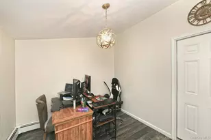 103 Ranch Ln, Levittown, NY 11756 - Photo 14