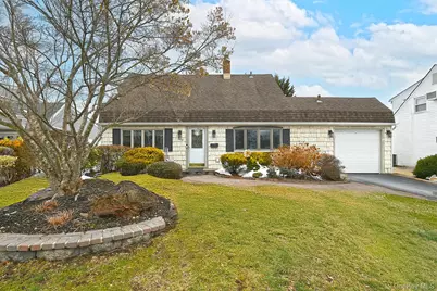 103 Ranch Lane, Levittown, NY 11756 - Photo 2