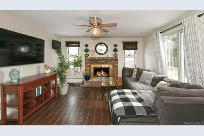 103 Ranch Lane, Levittown, NY 11756 - Photo 12