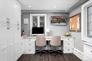 194 Hickory Grove Dr E, Larchmont, NY 10538 - Photo 10