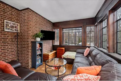 194 Hickory Grove Drive E, Larchmont, NY 10538 - Photo 14