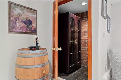 194 Hickory Grove Drive E, Larchmont, NY 10538 - Photo 36