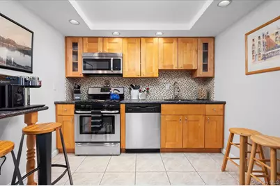 194 Hickory Grove Drive E, Larchmont, NY 10538 - Photo 38