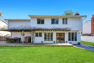 40 Hitching Post Ln, Glen Cove, NY 11542 - Photo 26