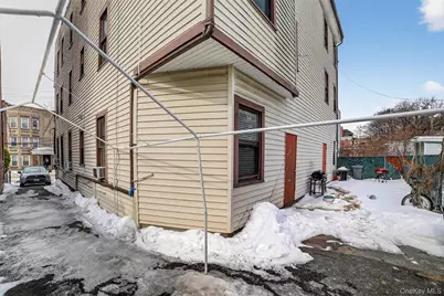 188 Buena Vista Avenue, Yonkers, NY 10701 - Photo 26