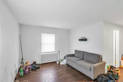 241 Rosevale Avenue, Ronkonkoma, NY 11779 - Photo 8