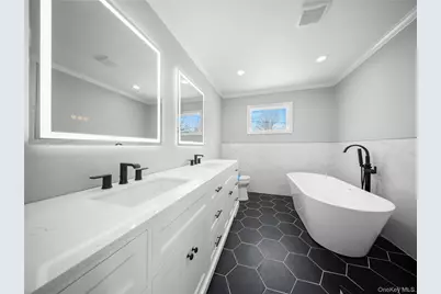 25 Furrow Lane, Levittown, NY 11756 - Photo 14