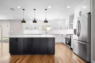 25 Furrow Ln, Levittown, NY 11756 - Photo 6