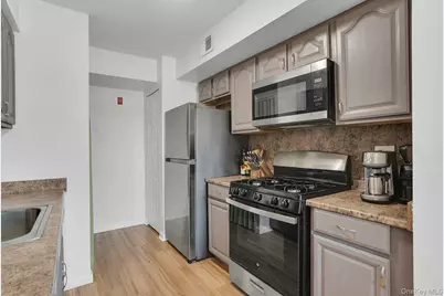 204 Storm Drive, Holtsville, NY 11742 - Photo 24