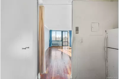 152-18 Union Turnpike #8S, Flushing, NY 11367 - Photo 4