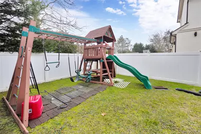 1013 South End, Woodmere, NY 11598 - Photo 30