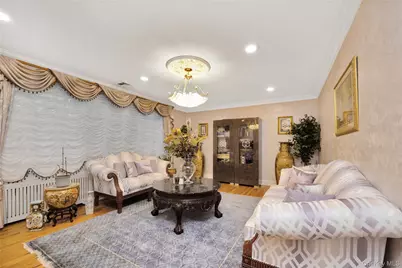 1013 South End, Woodmere, NY 11598 - Photo 10