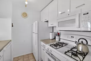 4 Martine Ave, White Plains, NY 10606 - Photo 14