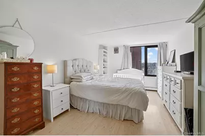 4 Martine Avenue #612, White Plains, NY 10606 - Photo 28