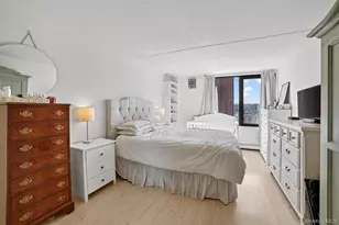 4 Martine Ave, White Plains, NY 10606 - Photo 28