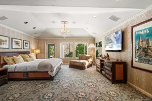 8 Forest Ct, Syosset, NY 11791 - Photo 14