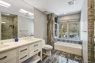 8 Forest Ct, Syosset, NY 11791 - Photo 20