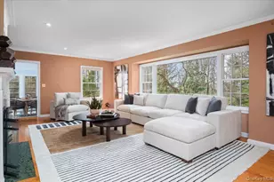 981 Green Meadow Ln, Mamaroneck, NY 10543 - Photo 12