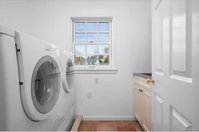 981 Green Meadow Lane, Mamaroneck, NY 10543 - Photo 30