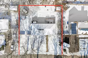 17 Nelson Pl, Mastic, NY 11950 - Photo 4