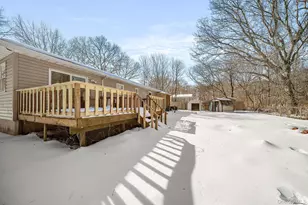 17 Nelson Pl, Mastic, NY 11950 - Photo 34