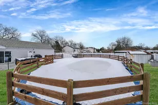 16 Magic Mountain Dr, Coram, NY 11727 - Photo 30