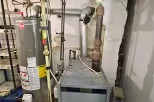 173-43 103rd Rd, Jamaica, NY 11433 - Photo 12