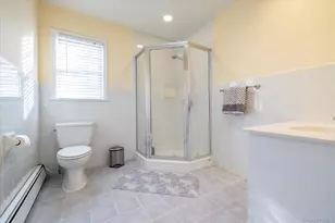 148 Amherst Rd, Valley Stream, NY 11581 - Photo 8