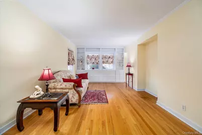 148 Amherst Road, Valley Stream, NY 11581 - Photo 4