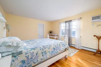 148 Amherst Road, Valley Stream, NY 11581 - Photo 10