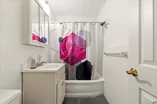 204-15 Foothill Ave, Hollis, NY 11423 - Photo 14