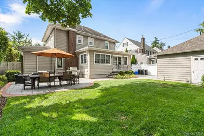 33 Shepherd Street, Rockville Centre, NY 11570 - Photo 26