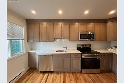 141 Manorhaven Boulevard #J, Port Washington, NY 11050 - Photo 4