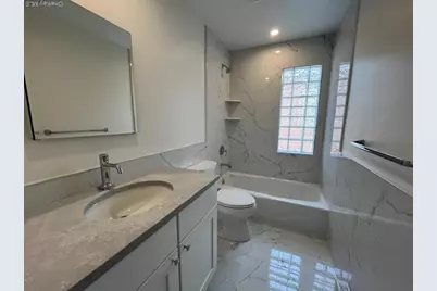 141 Manorhaven Boulevard #J, Port Washington, NY 11050 - Photo 14