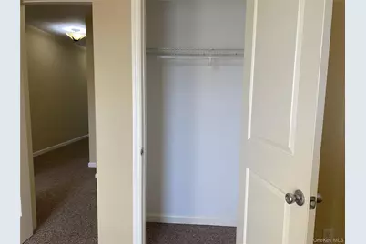 11 Nicole Court, Copiague, NY 11726 - Photo 32