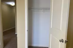 11 Nicole Ct, Copiague, NY 11726 - Photo 32