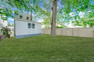 138-41 230th Pl, Springfield Gardens, NY 11413 - Photo 2