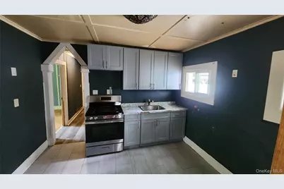 200 Oak Avenue, Flanders, NY 11901 - Photo 2