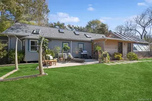 1 Burkeshire Dr, Sag Harbor, NY 11963 - Photo 34