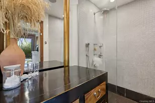 1 Burkeshire Dr, Sag Harbor, NY 11963 - Photo 12