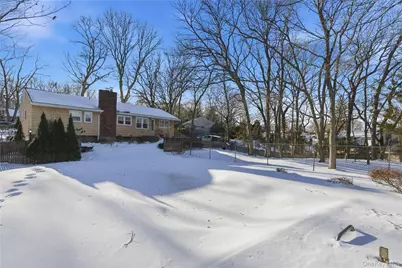 115 Red Oak Court, Port Jefferson, NY 11777 - Photo 24