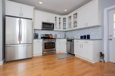 360 W 262nd Street, Bronx, NY 10471 - Photo 2