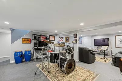 9 Almike Drive, Centereach, NY 11720 - Photo 24